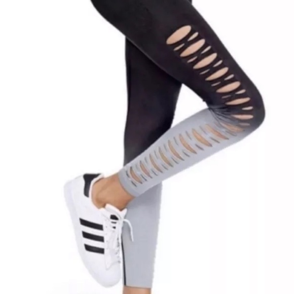 PINK Victoria’s Secret Cool and Comfy Seamless Black Leggings - Picture 13 of 13